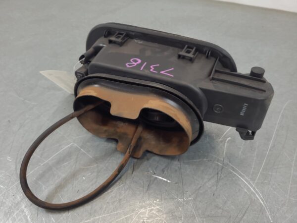 Ford Everest UA 3.2L Diesel Fuel Door / Filler 2015–2022 - Image 7