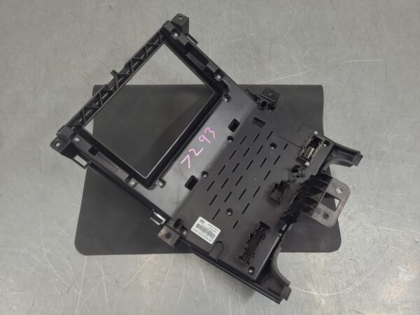 Ford Ranger PX Series 3 Dash Radio Non-Climate Control Panel/Control Unit Type 2018–2022 - Image 7