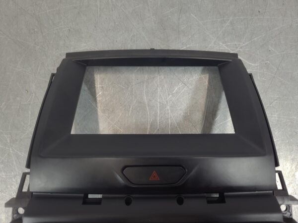 Ford Ranger PX Series 3 Dash Radio Non-Climate Control Panel/Control Unit Type 2018–2022 - Image 4