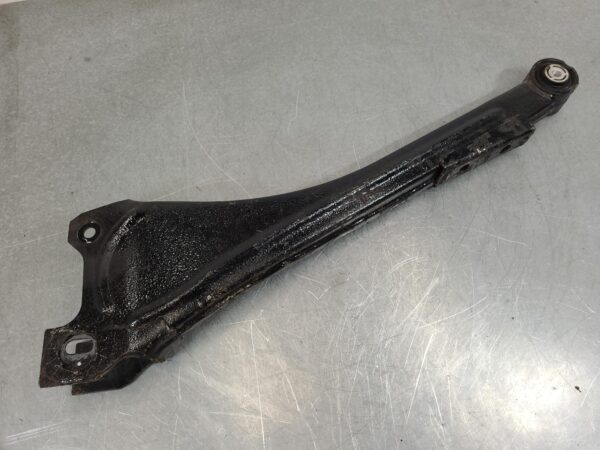 RAM 2500/3500 D2 Right Front Lower Control Arm Dj/D2 2020–Present