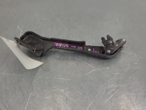 Ford Transit Custom VN LH Lower Sliding Door Hinge/Runner 2013–2023 - Image 6