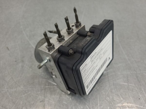 Mercedes Sprinter NCV3 ABS Pump/Modulator P/N A9069001902 2006–2018 - Image 4