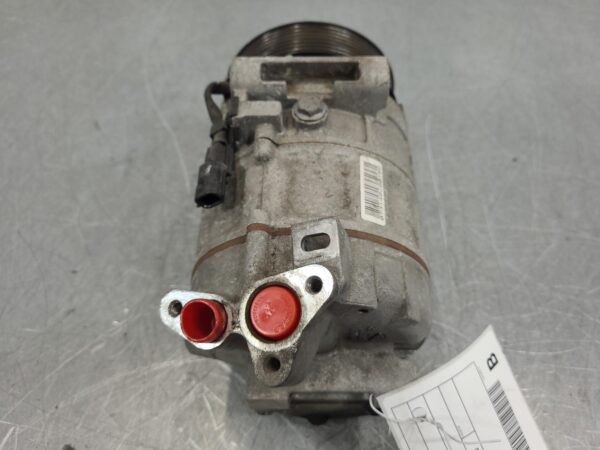 Renault Trafic X82 A/C Compressor 2019–Present - Image 3