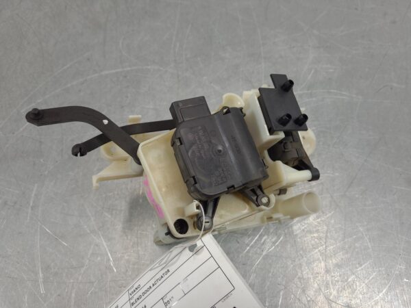 Mercedes Viano 639 Blend Door Actuator 639 Wagon 07/05-12/14 2005–2014 - Image 3