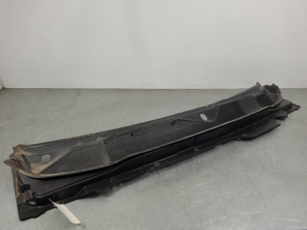 RAM 2500/3500 D2 Wiper Cowl Panel Dj/D2 2020–Present - Image 4