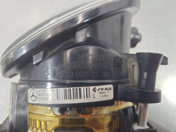 Mercedes Sprinter VS30 Left Indicator/Fog/Side Halogen 2018–Present - Image 8