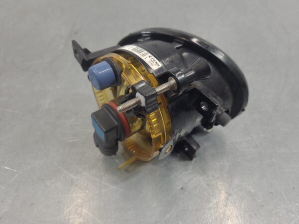 Mercedes Sprinter VS30 Left Indicator/Fog/Side Halogen 2018–Present - Image 4