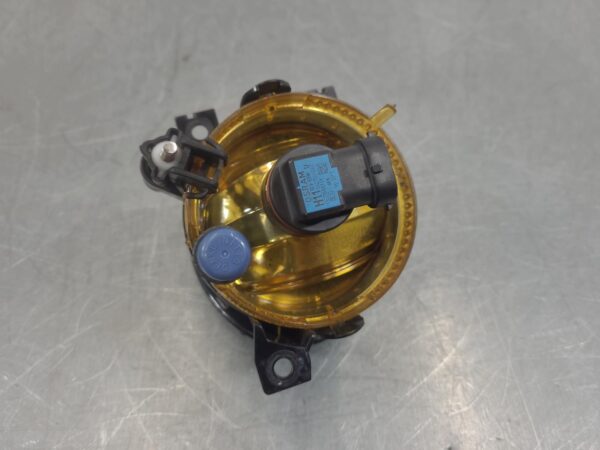 Mercedes Sprinter VS30 Left Indicator/Fog/Side Halogen 2018–Present - Image 5