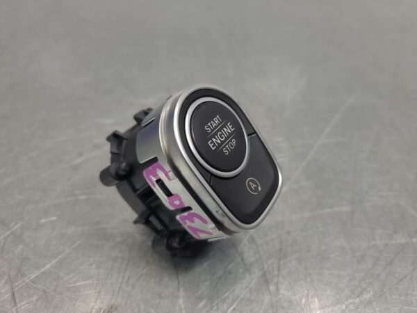 Mercedes Sprinter VS30 Ignition Switch 2018–Present - Image 2