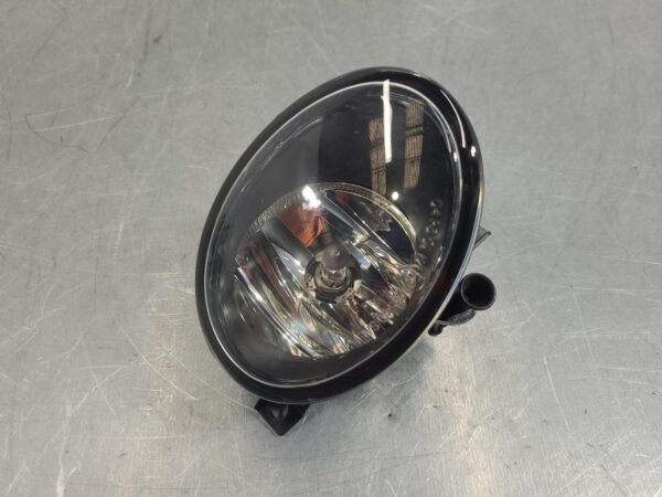 Mercedes Sprinter VS30 Left Indicator/Fog/Side Halogen 2018–Present - Image 3