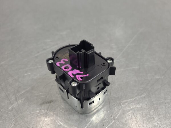 Mercedes Sprinter VS30 Ignition Switch 2018–Present - Image 4