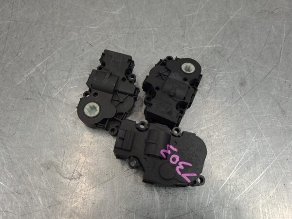 Mercedes Sprinter VS30 Blend Door Actuator 2018–Present - Image 5