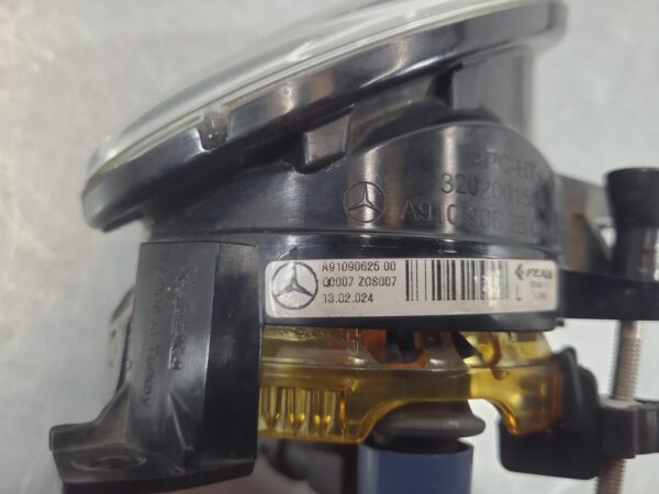 Mercedes Sprinter VS30 Left Indicator/Fog/Side Halogen 2018–Present - Image 7