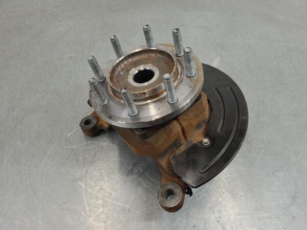 RAM 2500/3500 D2 Left Front Hub Assembly Dj/D2 2020–Present - Image 3