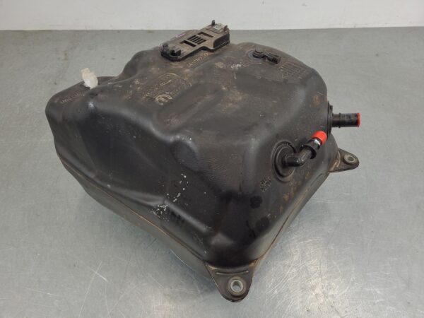 RAM 2500/3500 D2 Adblue Tank Dj/D2 2020–Present - Image 3