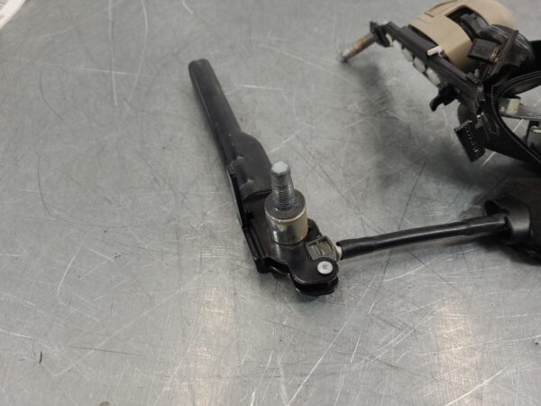 RAM 2500/3500 D2 Seat Belt Dj/D2 2020–Present - Image 5