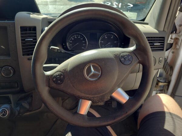 Mercedes Sprinter NCV3 2.1L Turbo-Diesel Engine with Oil Pressure Switch 2009–2018 - Image 11