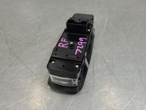 RAM 2500/3500 D2 Power Window Switch Dj/D2 2020–Present - Image 8