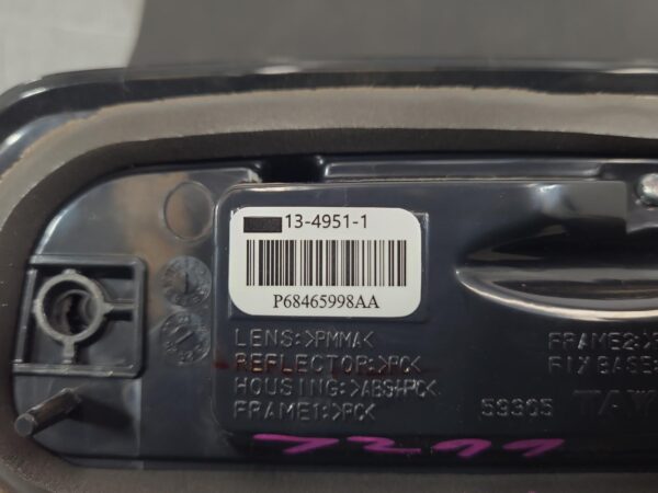 RAM 2500/3500 D2 High Level Stoplight Dj/D2 2020–Present - Image 8