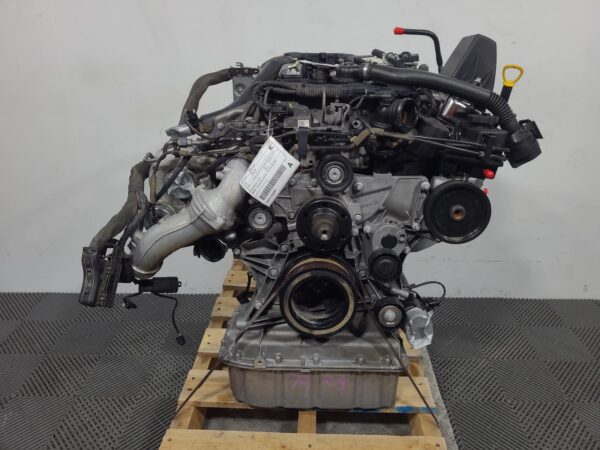 Mercedes Sprinter NCV3 2.1L Turbo-Diesel Engine with Oil Pressure Switch 2009–2018