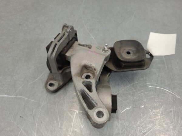 Renault Trafic X82 Mount 2015–Present - Image 6