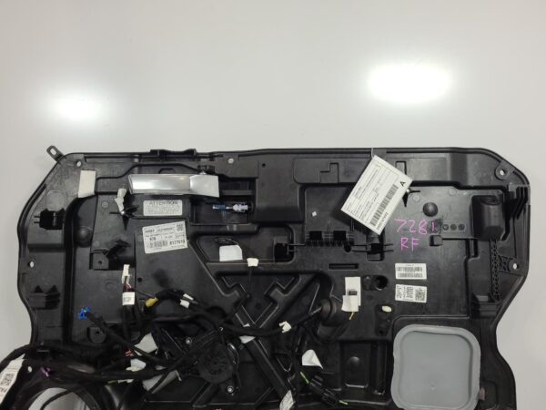 RAM 2500/3500 D2 Right Front Window Reg/Motor Dj/D2 2020–Present - Image 2