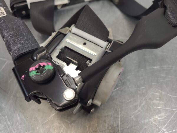 RAM 1500 DT RH Front Seat Belt Only 2020–Present - Image 9