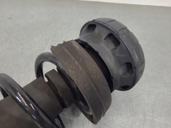 Renault Trafic X82 Left Front Strut 2015–Present - Image 4
