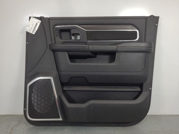 RAM 2500/3500 D2 Door Trim Dj/D2 2020–Present