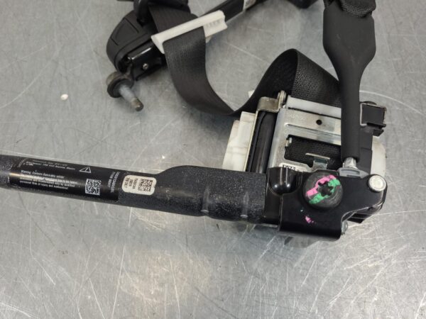 RAM 1500 DT RH Front Seat Belt Only 2020–Present - Image 8