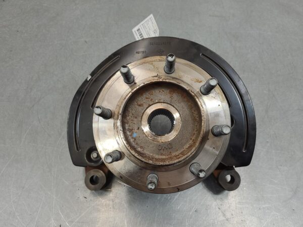 RAM 2500/3500 D2 Left Front Hub Assembly Dj/D2 2020–Present - Image 2