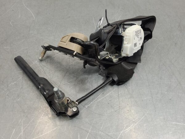 RAM 2500/3500 D2 Seat Belt Dj/D2 2020–Present - Image 2