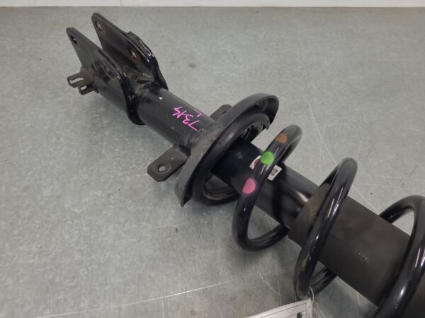 Renault Trafic X82 Left Front Strut 2015–Present - Image 7