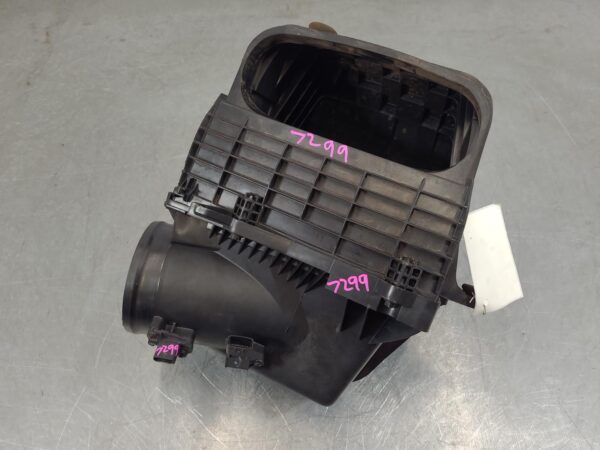 RAM 2500/3500 D2 Air Cleaner/Box Dj/D2 2020–Present - Image 5
