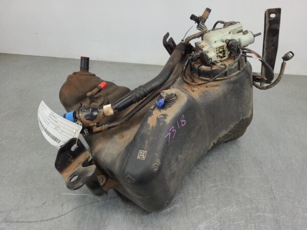 Ford Everest UA Adblue Tank with Pump 2015–2022 - Image 4