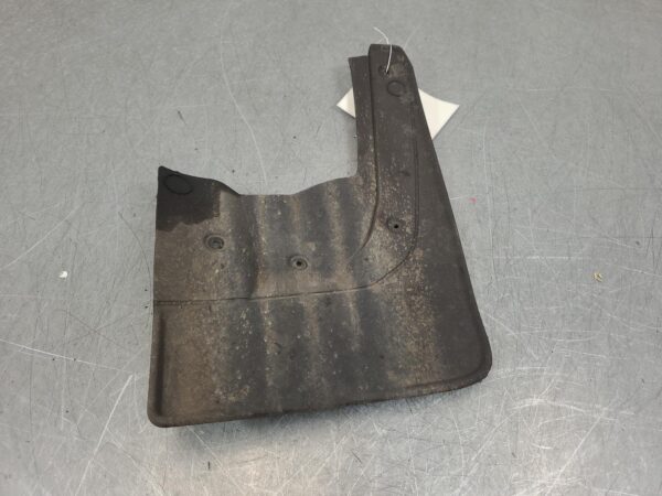 Renault Trafic X82 Mud Flaps LH Rear 2015–Present - Image 2