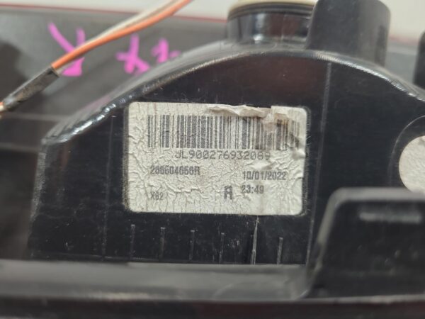 Renault Trafic X82 Right Taillight In Body Upper 2015–Present - Image 7