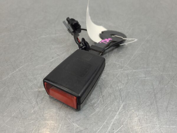 Renault Trafic X82 RH Front Seat Belt Stalk Only 2015–Present - Image 4