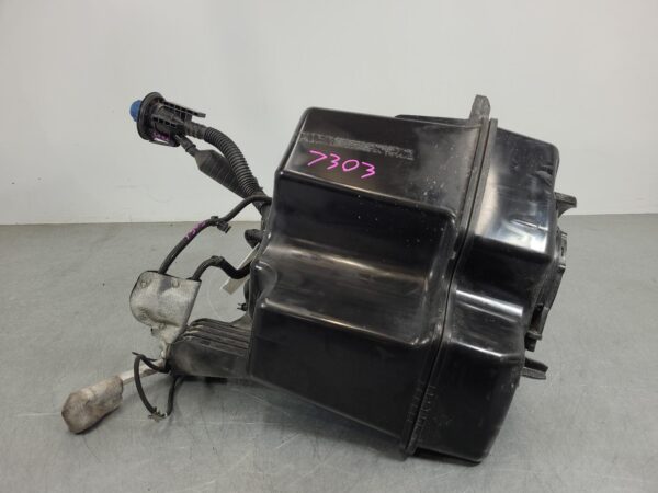 Mercedes Sprinter VS30 Adblue Tank Single Turbo 2022–Present - Image 5
