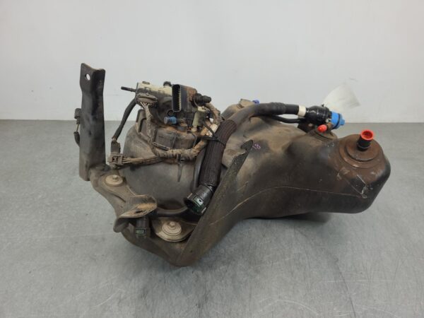 Ford Everest UA Adblue Tank with Pump 2015–2022 - Image 2