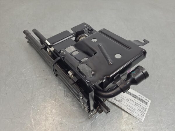 RAM 2500/3500 D2 Jack/Tool Kit Dj/D2 2020–Present - Image 5