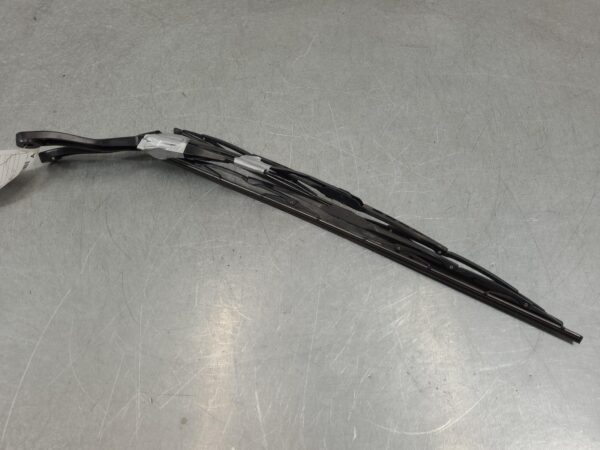 RAM 2500/3500 D2 Wiper Arm Dj/D2 2020–Present - Image 3