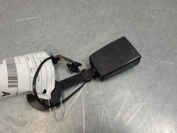 Renault Trafic X82 RH Front Seat Belt Stalk Only 2015–Present - Image 2