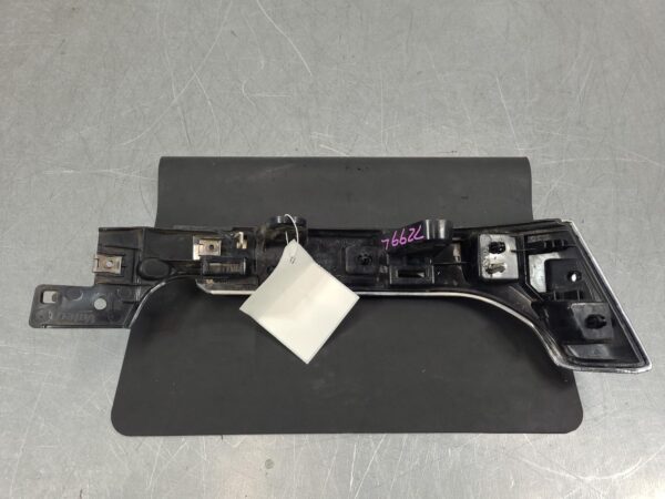 RAM 2500/3500 D2 Front Panel Dj/D2 2020–Present - Image 4