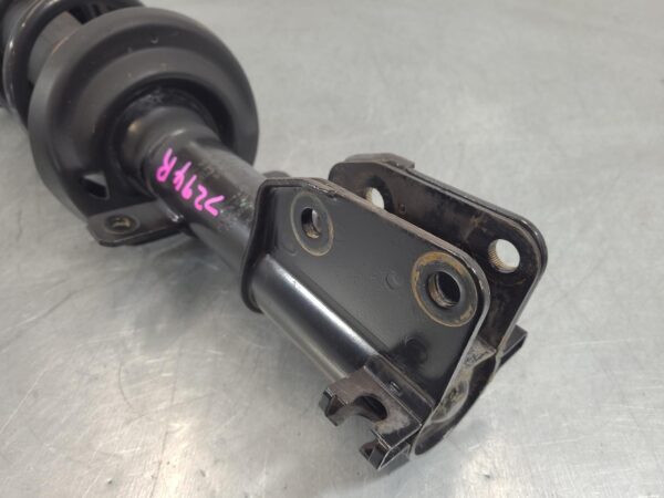 Renault Trafic X82 Right Front Strut 2015–Present - Image 7