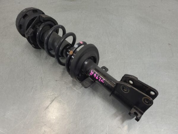 Renault Trafic X82 Right Front Strut 2015–Present - Image 2