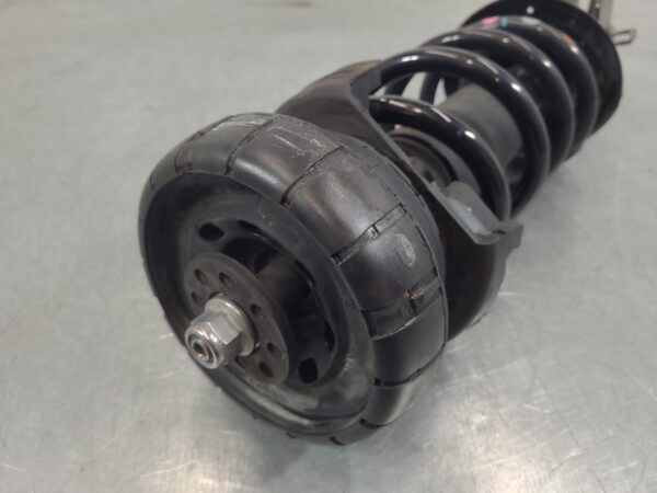 Renault Trafic X82 Right Front Strut 2015–Present - Image 6