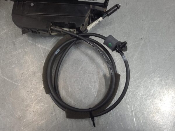 Renault Trafic X82 LH Rear Door Lock Non-Deadlocking 2015–Present - Image 4