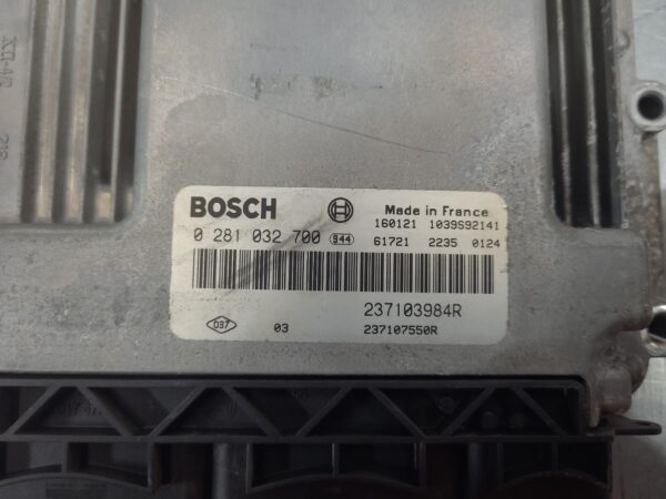 Renault Trafic X8 1.6L Turbo-Diesel Engine ECU Only X82 2015–2022 - Image 7