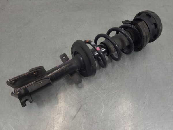 Renault Trafic X82 Right Front Strut 2015–Present - Image 8